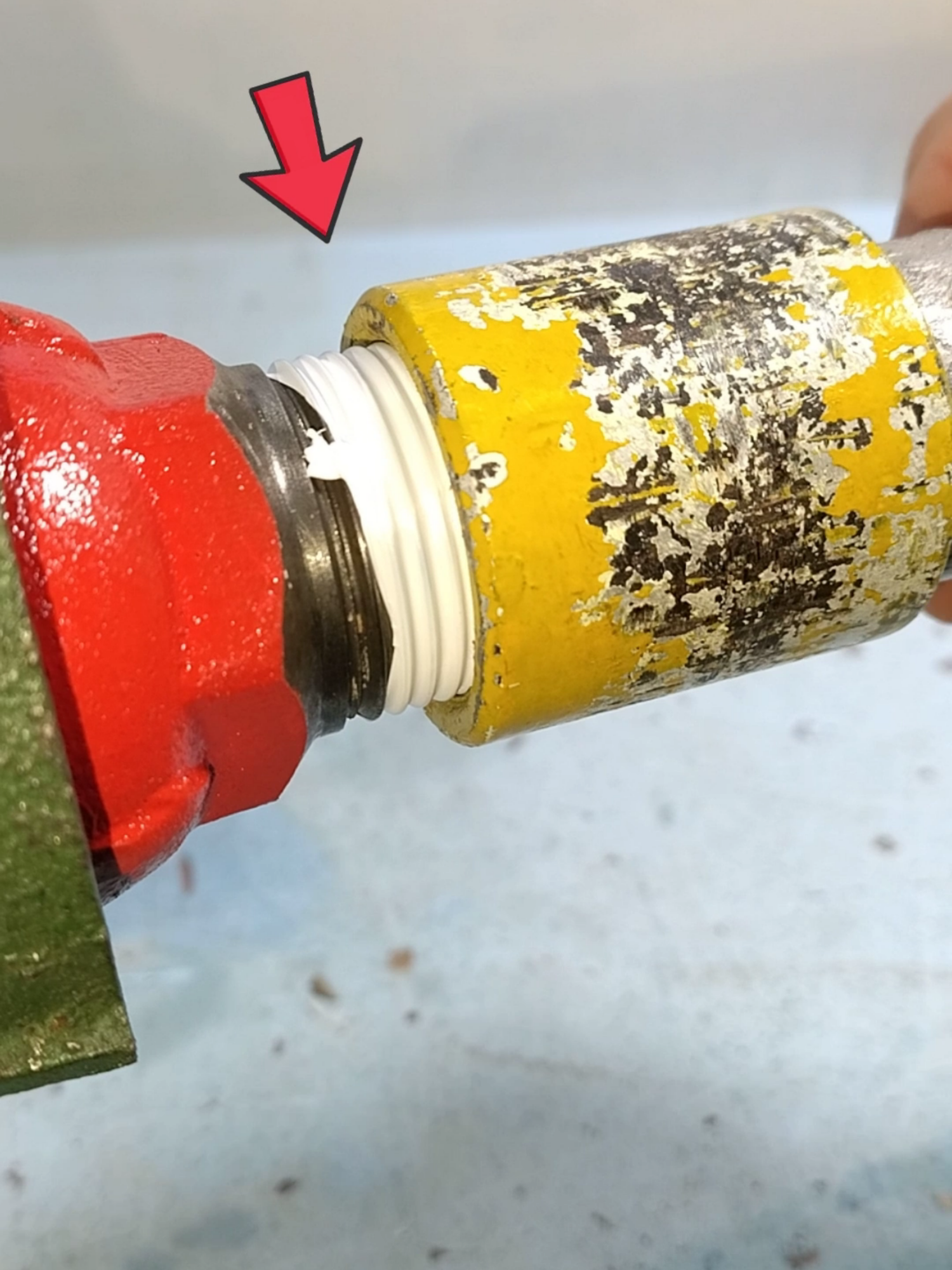 DIY Plumbing Basics! How to Use PTFE Tape on Large Diameter Pipes. Plumbing tips and hacks #DIY #plumbing #tips #hacks #howtomake #plumber #tricks