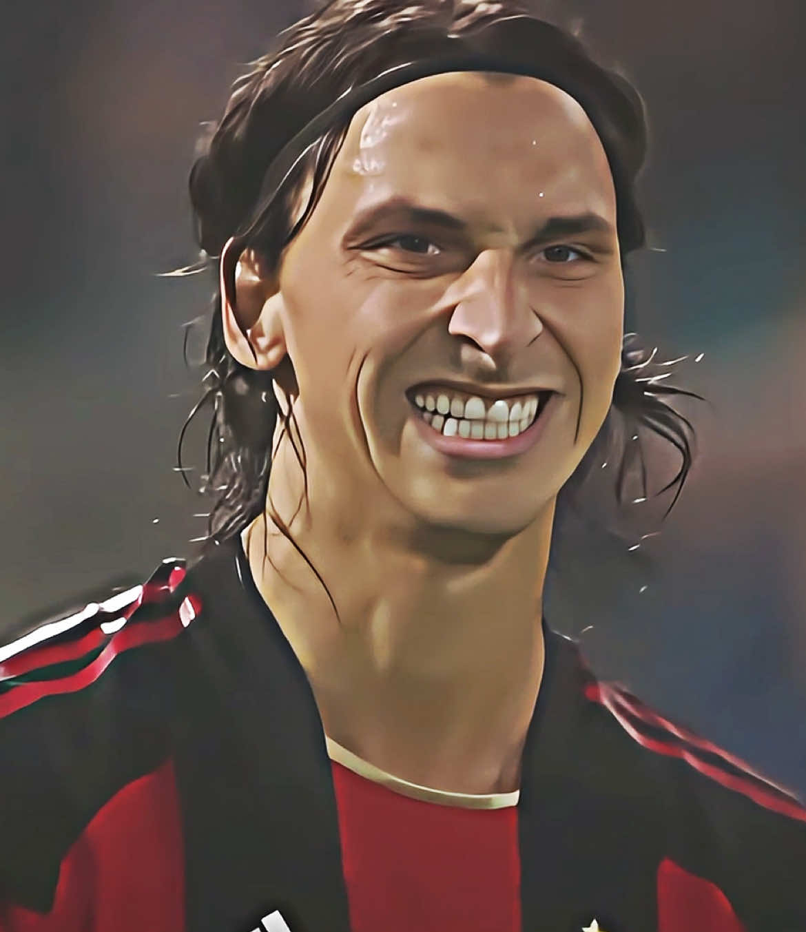 Ibrahimovic foi mais que um jogador… foi um espetáculo à parte. Com gols absurdos, personalidade marcante e confiança inabalável, ele deixou seu nome na história do futebol como uma verdadeira lenda. #ibrahimovic #football #song 