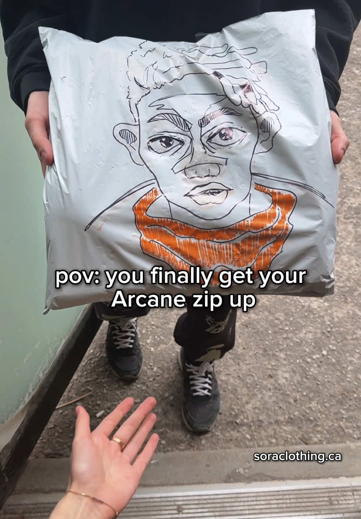 ur thoughts on the arcane zip up? #animestreetwear #animemerch #animefashion #anime #streetwearfashion #arcane #leagueoflegends 