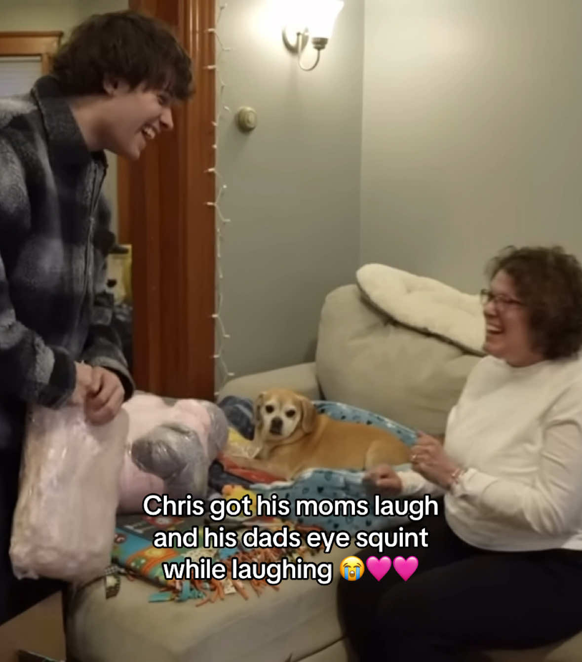 he got both 😭😭😭 #sturniolotriplets #sturniolos #mattsturniolo #chrissturniolo #nicksturniolo #viral #foryou #trend #dontletthisflop #capcut #chris #nick #matt #blowthisup #abcxyz #funny #laugh @Christopher Sturniolo @𝜗𝜚⋆₊˚ 