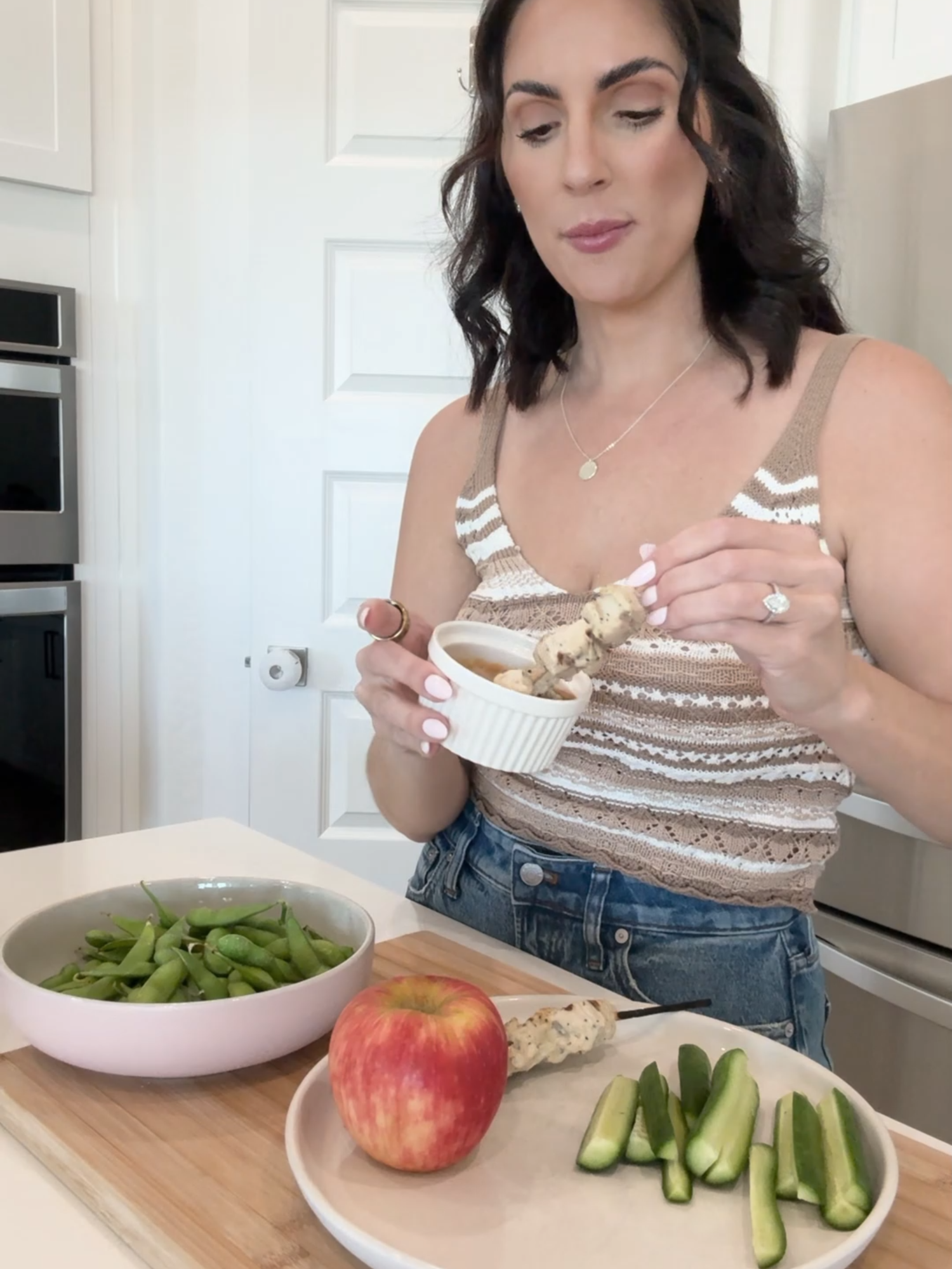 What I eat in a day as a mom who wants to lose weight without losing her mind 😅 📌 Easy meals. No weird diet rules. Just real food that fits real life. ✨Want meals like this planned for you? Link’s in my bio with my fave go-to guide. #momlife #weightlossjourney #whatieatinaday #postpartumweightloss #easymeals #bodyconfidence #balancednotperfect #losingweightasaparent #realmommeals