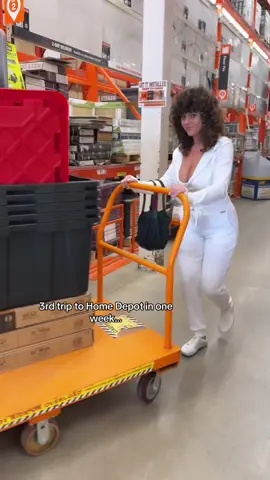 .. I basically live here now 🤷🏽‍♀️ #slomo #slowmotion 