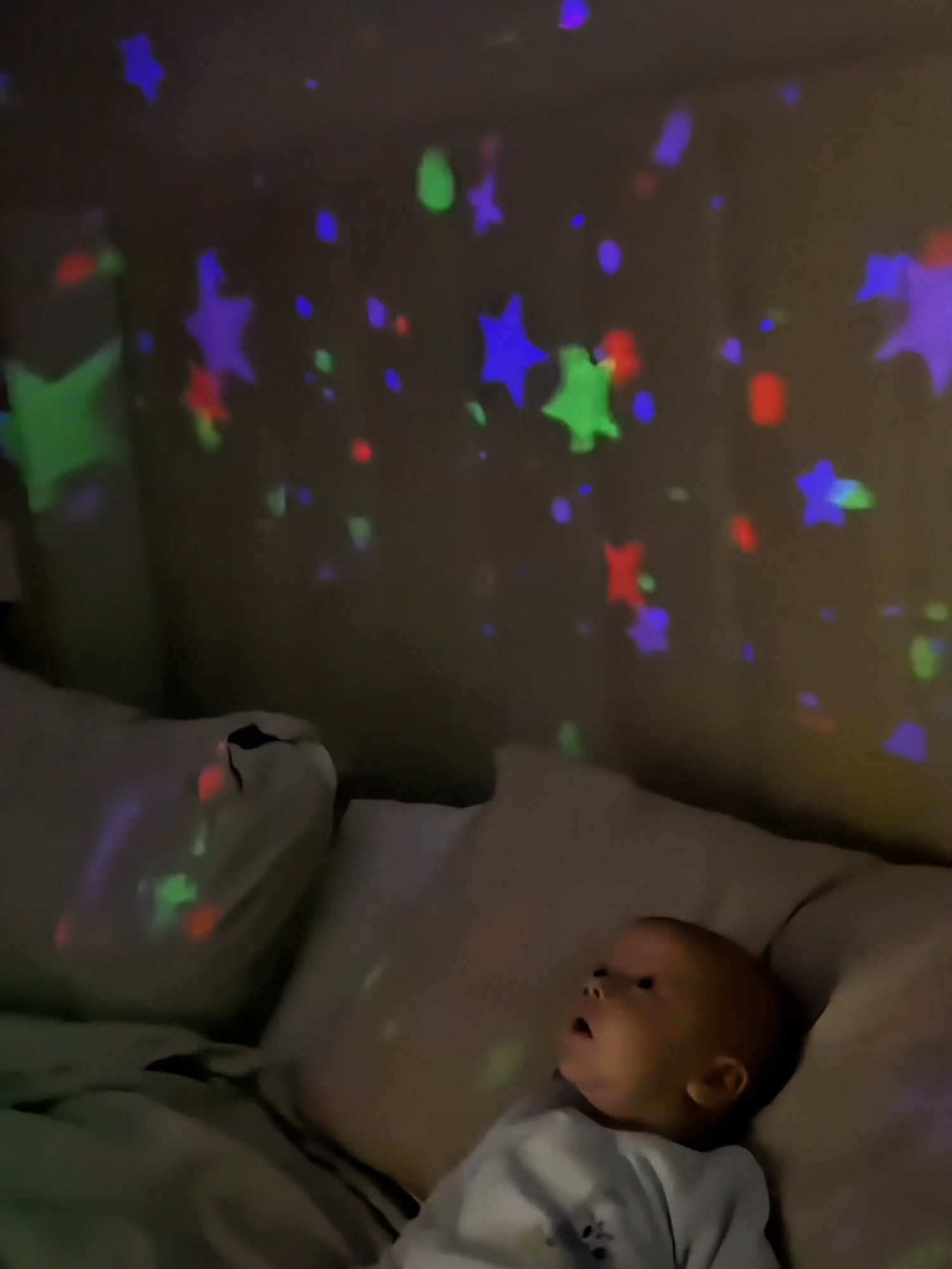 The Starfish LED Rotating Star Projector creates a soothing starry sky in your baby’s room 🌙✨ Perfect for bedtime or as a calming nightlight. With its battery-powered design, this projector can be placed anywhere in the nursery. Click the link in our bio to shop! #StarfishProjector #LEDNightLight #BabySleepLight #Starrysky#NightLightMagic #CalmingLights #BabyBedtime #kidsroomdecor#SleepTime #PortableNightlight #primepicks#picksareprime #fyp #fypシ