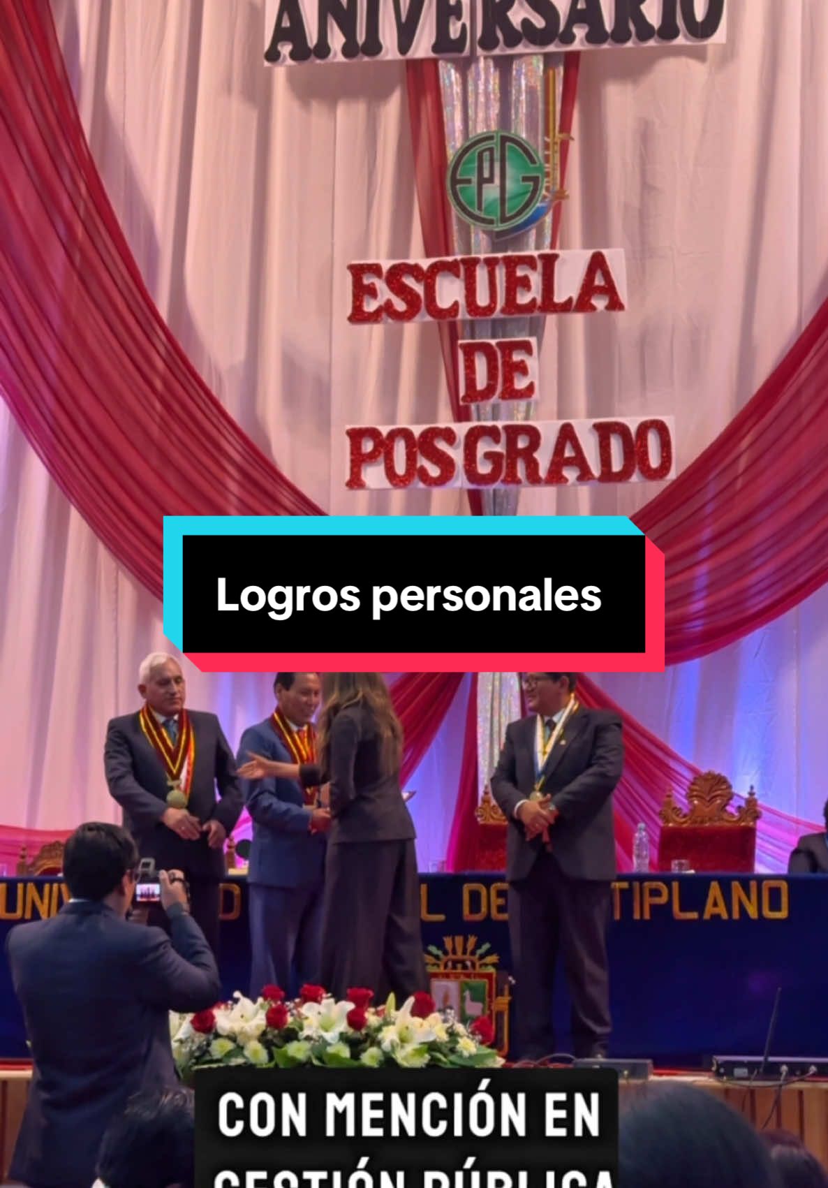 Hoy me sentí muy feliz de recibir este reconocimiento, las personas que me conocen realmente, saben que me esfuerzo en lo que hago no soy monedita de oro para agradarle a todo el mundo pero me da igual, estoy muy feliz y agradecida ☺️ #logros #exitopersonal #maestria #reconocimiento #unap #universidad 