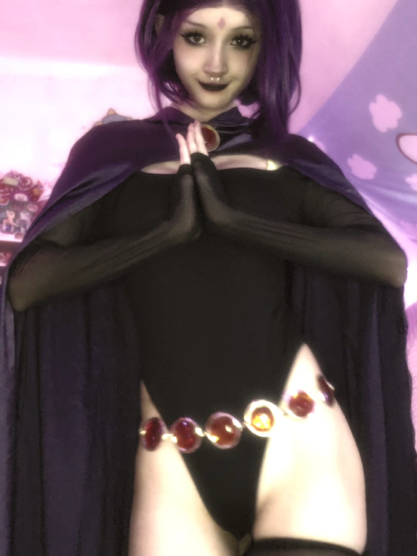 I love everyone under this sound #teentitanscosplay #teentitans #ravencosplay #fyp 