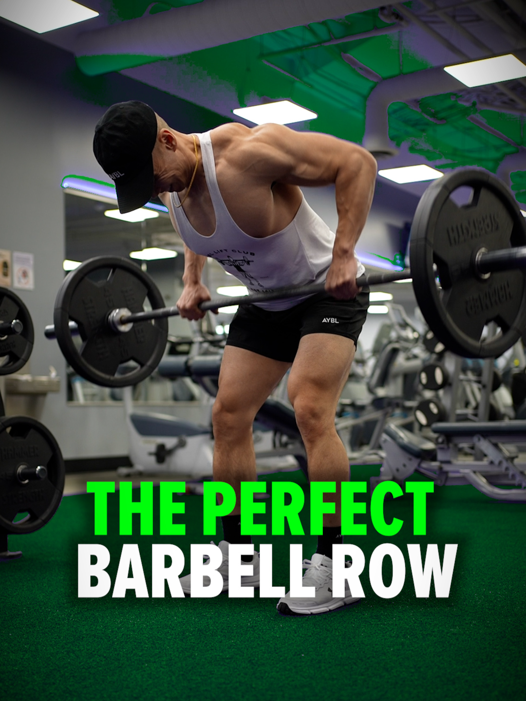 ✅ The PERFECT Barbell Row 1️⃣ Use a grip slightly wider than shoulder-width 2️⃣ Hinge to a 45° torso angle—stay stable 3️⃣ Start with your shoulder blades spread, then squeeze them together as you pull 4️⃣ Keep your elbows tucked  5️⃣ Row the bar toward your middle-to-upper abs This move hits the mid-back —targeting your middle/lower traps, upper lats, rhomboids, and rear delts. Size & Shred Training program 👉🏻 deltabolic.com (link in bio) #barbellrow