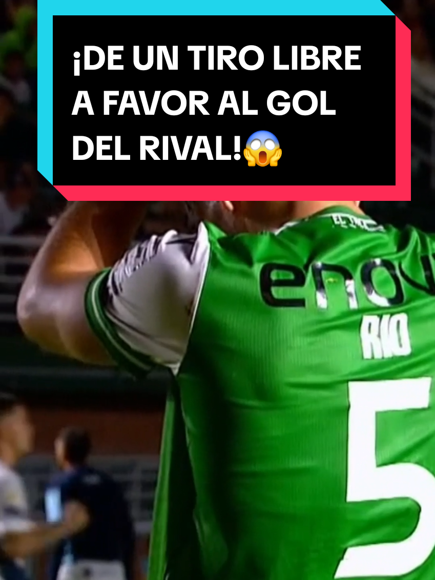 ¿¿QUÉ HIZO?? 👀😱 Era tiro libre a favor de #Banfield que por un error terminó en contraataque letal de #IndependienteRivadavia ▶️ Mira nuestros partidos de 🇦🇷 #LigaProfesional en #DisneyPlus #TikTokDeportes #futbol #blooper #gol 