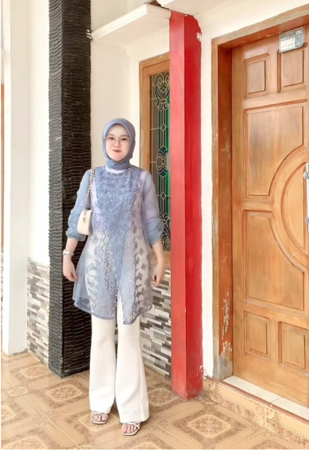 #outer #outerbrukat #outerkondangan #bajuwanita #bajukondangan #bajutunik #tunik #tunikkekinian #tunikbrokat #tunikkondangan #tunikcantik #cutbray #celanacutbray #celanawanita #celanahighwaist #rekomendasioutfit #outfit #outfitkondangan #outfitlebaran #ootdfashion #fyp 