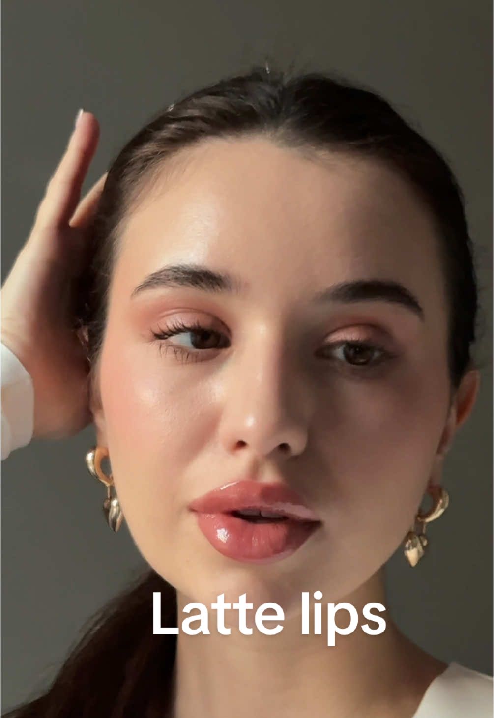 Perfect latte lips combo 🤎 @Anastasia Beverly Hills  #makeupinspo #makeuptutorial #BeautyTok #makeupjunkie #lattemakeup #lattelipstick #lattelips #nudelip #liptutorial #lipmakeup #lipmakeuptutorial 