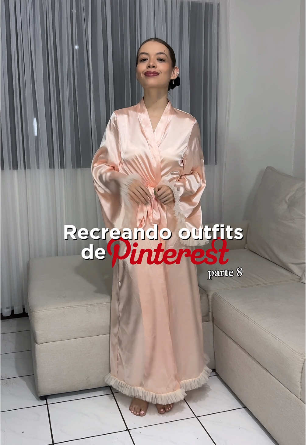 No puedo creer que ya vamos por la parte 8 de esta serie que creo que a ustedes les gusta tanto cómo a mí🥰 Recreando outfits de Pinterest, esta vez colores un poco más diferentes que que juntos se ven increíble❤️🩶 Recuerda que siempre puedes tomar la esencia o idea del look y utilizarla con las piezas que ya tienes🤞🏻 ¿Del 1 al 10 cuánto le das a este?🙊 - #moda #tipsdemoda #outfitoftheday #modafeminina #pinterest #pinterestinspired #pintereststyle #pinterestoutfit #recreandooutfits #ideasdeoutfits