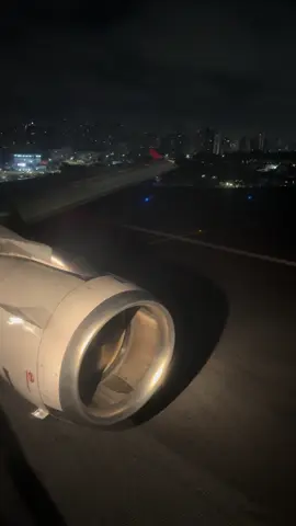 #Congonhas #sãopaulo #aviao #airplane #airbus #decolagem #takeoff #engine #motor #a320 #airbusa320