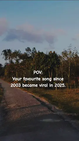 I'm a radio fan 🙂‍↔️ #dekatpadamu #yusrykru #laguviral #malaysong #lovesong #fypmalaysia 