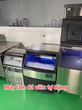 Giải pháp đá viên cho quán cà phê, nhà hàng, quán bar - Giải pháp đá viên sạch, rẻ, tiết kiệm. Sở hữu máy sản xuất đá tự động bạn sẽ: ☝️Chủ động nguồn đá, không còn sợ thiếu đá hay phải lo đá tan chảy, hao hụt. ☝️Đảm bảo vệ sinh, đá viên sạch làm tăng hương vị thức uống. ☝️Máy có thùng trữ đá có thể để ướp lạnh thức uống, trái cây đảm bảo tươi mát. ☝️Tiết kiệm 60% so với mua đá ngoài (Chưa đến 400đ/kg đá sạch) 🛑Thời gian làm đá Siêu Tốc: Chỉ từ 15-18 phút cho 1 mẻ đá sạch tinh khiết. 🛑Ứng dụng công nghệ mới (tiết kiệm 50% điện năng) 🛑Cơ chế vận hành thông minh, quy trình khép kín hạn chế bụi bẩn và vi khuẩn gây bệnh, đảm bảo sức khỏe người dùng. 🛑Máy kiểm tra ở điều kiện môi trường thực tế tại Việt Nam cho năng suất đạt 100%. 🛑Bảo hành 12 tháng ,đổi mới trong 7 ngày đầu nếu do lỗi nhà sản xuất và hỗ trợ dịch vụ trọn đời. 🛑Chất lượng Đá Sạch Tinh Khiết đạt chuẩn quốc tế 🛑Sản phẩm nhập khẩu, chứng nhận rõ ràng, sản xuất trên quy trình đạt tiêu chuẩn ISO 9001. Hổ trợ phí vận chuyển cho khách tỉnh  Hổ trợ hóa đơn đỏ cho cty Giá tốt cho đại lý ctv trên toàn quốc  Liên hệ trực tiếp shop tư vấn đặt mẫu phù hợp với nhu cầu sử dụng.