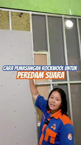 Rockwool adalah material insulasi yang terbuat dari serat mineral, umumnya dari batuan vulkanik seperti basal yang dilelehkan dan dipintal menjadi serat-serat seperti kapas. Material ini dikenal memiliki berbagai kegunaan, terutama sebagai insulasi termal dan akustik dalam konstruksi bangunan, membantu menjaga suhu ruangan stabil dan meredam suara.  Terdapat berbagai density/kerapatan yaitu 60, 80, dan 100. Tersedia rockwool bentuk lembaran dan roll.  Kami juga bisa mengirimkan sampai keluar kota agar Bapak/Ibu mendapatkan Harga yang terbaik.  Butuh apapun tentang bahan bangunan, tinggal hubungi kami di toko bintang anugrah pekanbaru. 📍Jl. Garuda Sakti KM. 3, Panam, Pekanbaru #Tokobangunanbintanganugrah #Tokobangunan #Tokobangunanpekanbaru #Tokobangunanonlinepekanbaru #Tokobangunanmurahpekanbaru #ptberkahtirtawahana #berkahtirtawahana #rockwool #bahaninsulasi #rockwoolpekanbaru #rockwoolperedamsuara #peredampanas 