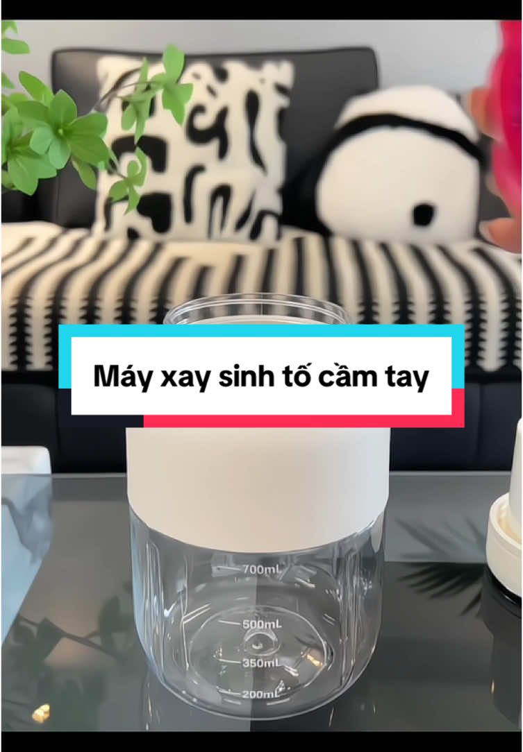 Máy xay sinh tố cầm tay #giadungthongminh #giadungtienich #noitro #fyp #mayxaysinhto 