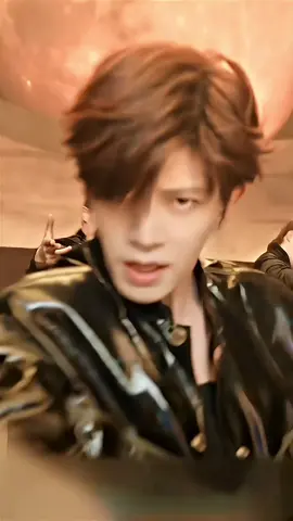 So Hot🔥🥵🥵หล่อละลายกร้าวใจสุดๆ#เหรินเจียหลุน #เหรินกั๋วเชา #renjialun_allenren #renjialun_任嘉伦🥀 #ติ่งจีน🇨🇳 #tiktokthailand🇹🇭 #เทรนด์วันนี้ 