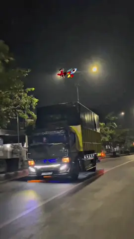 Colll💨💨#fyp #tiktok #truck #capcut #canter #indonesia #viral #drivermuda 