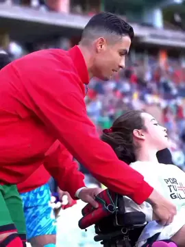 Ronaldo dan kids 😇😇#ronaldo#respect#fypp