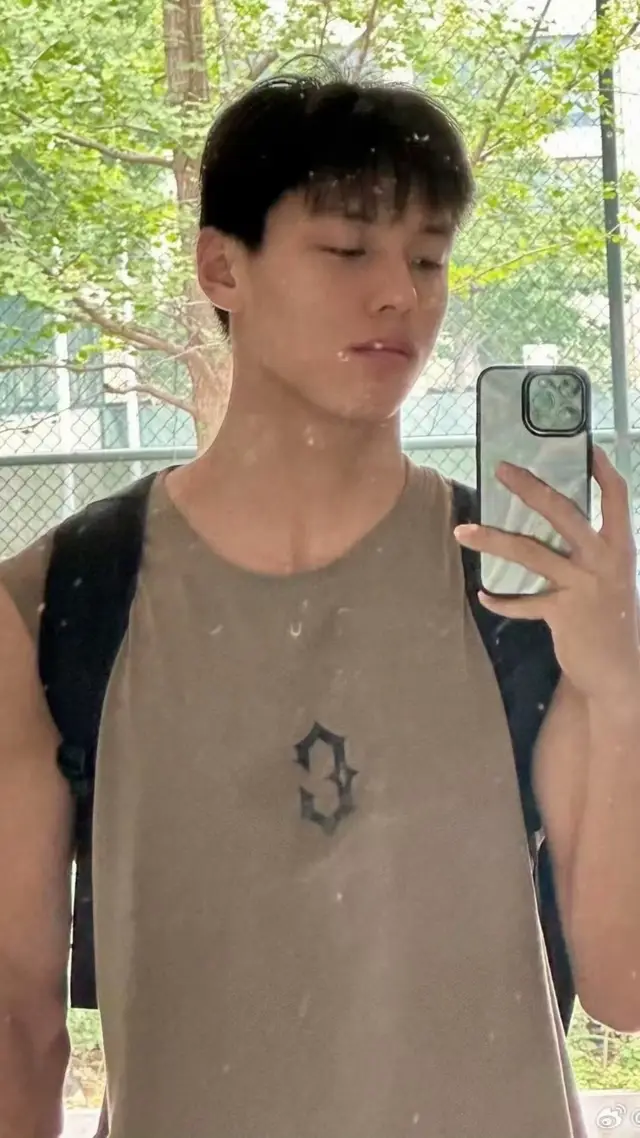 Ko được tin mấy anh đẹp trai cao m95🥰 #yujingming #禹景铭 #fypシ 