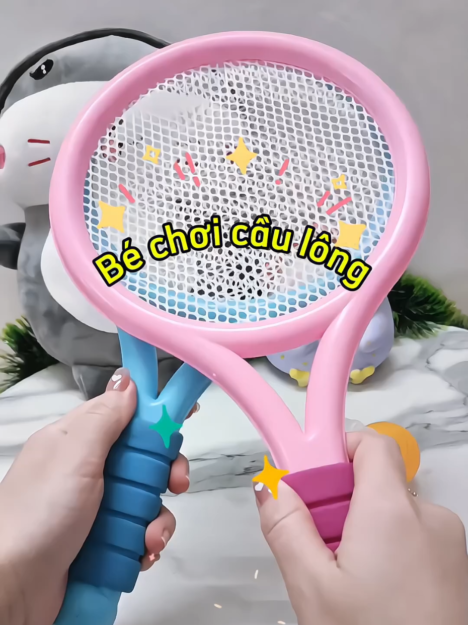 Hè này ba mẹ cho con chơi gì để tăng cường vận động mà vẫn vui hết nấc? Đây, bộ vợt cầu lông tennis cho bé đây nè #xuhuong #votcaulongchobe #bechoicaulong #bevandong #review 