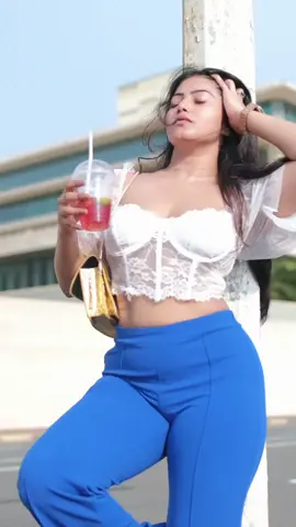 This outfit 😩🔥#srilankan_tik_tok🇱🇰🇱🇰🇱🇰 #foryou #treanding #tirani_danthanarayana 