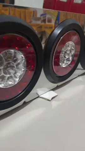 Lampu Stoplamp shilduo stainless 3/4baris merah-putih 12-24volt. #stoplamp  #lampuvariasi  #lamputruk  #lampurem  #truk 