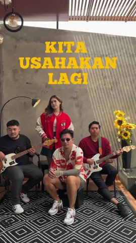Lagu ini untuk para pejuang garis dua, pejuang pelaminan, dan pejuang keluarga. Tetap semangat ya kalian ❤️🌻💪 . . #kitausahakanlagi #batassenja #lagiviral #soundviral #fyp #lagueank