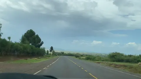 Les Wanyika-Amigo#fyp #roadtrip #explore #travel#adventure #tembeakenya🇰🇪 #rhumbalovers😘 