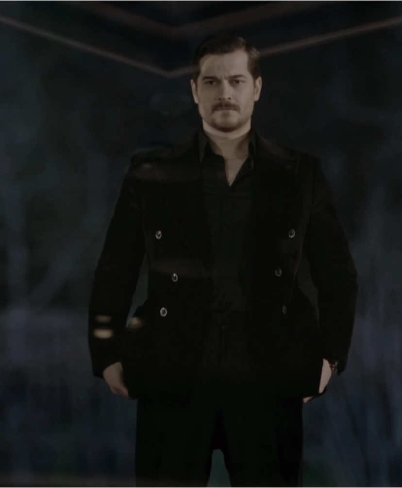 ‘’Onu bi tek Rüya çıkarabilirdi’’… #keşfetteyizzz #eşref #rüya #eşrefrüya #cagatayulusoy 
