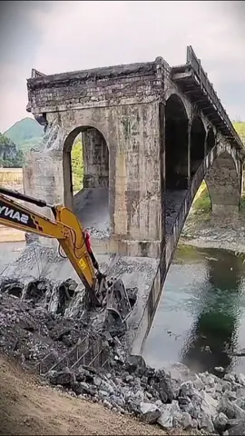 #excavator #excavators #amazing #machines #construction #tik_tok #fyp 