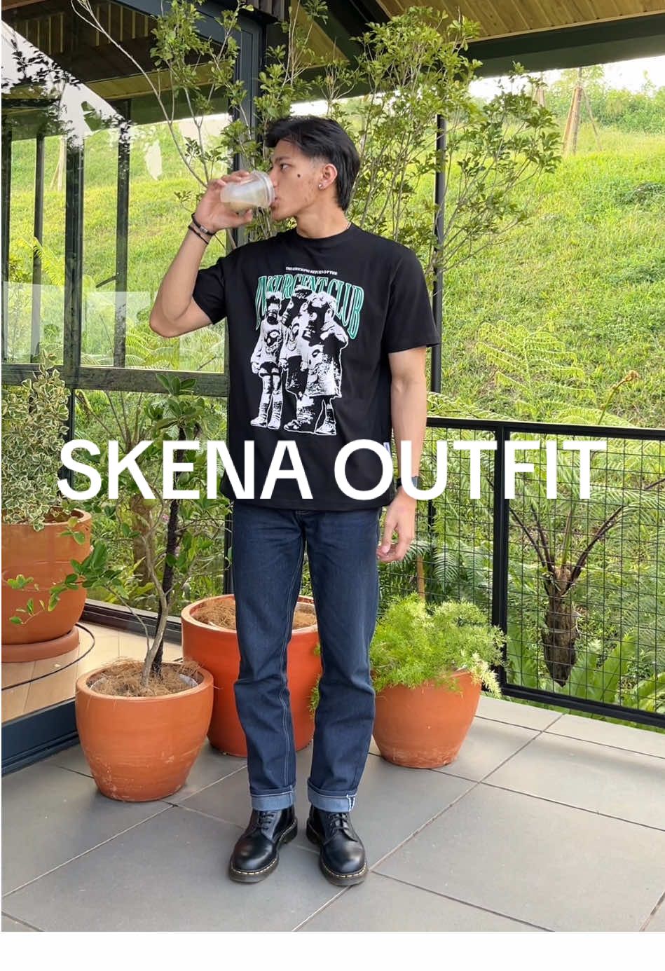 Udah cocok jadi anak skena belum yak? #skena #outfit #tshirt #skenaoutfit 