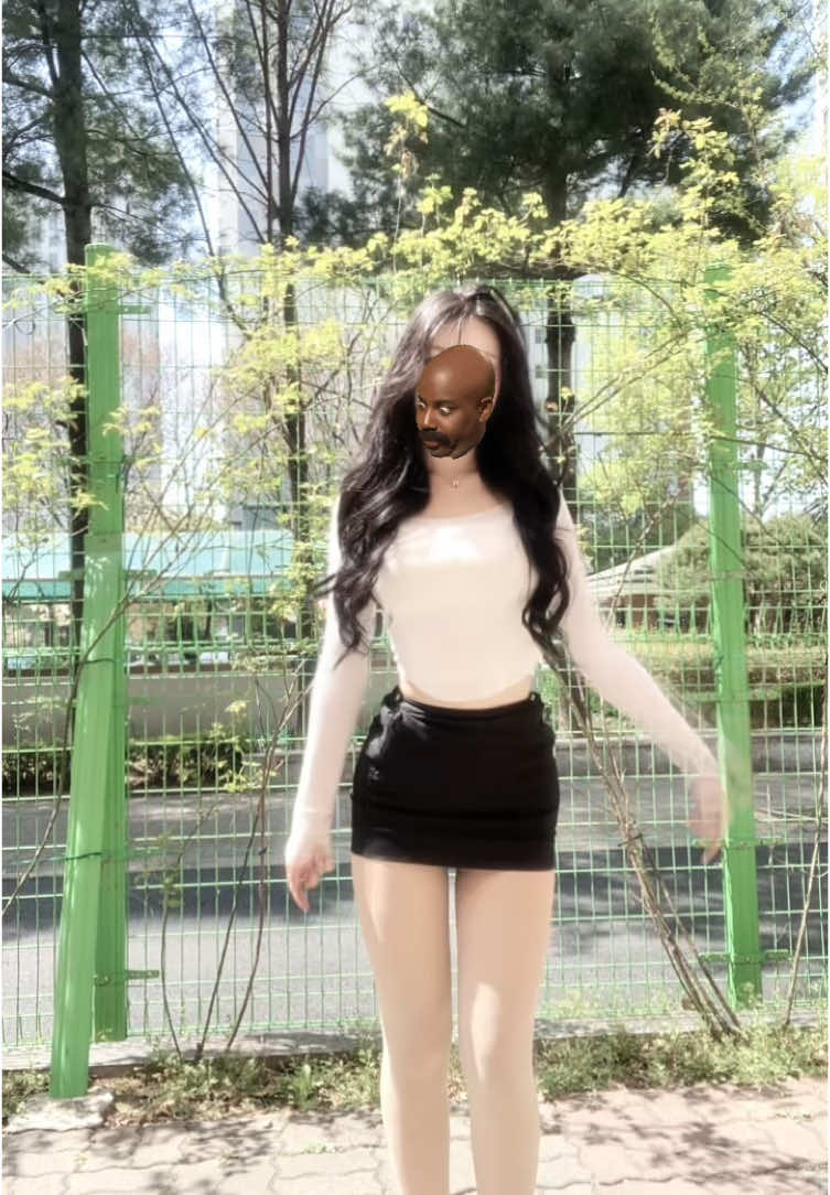 학교에서 사고친거 뭐잇어~?  나는 ㅎㅎ교장쌤 가발 벗기기!!!!!!  #추천 #대전 #추천떠라 #ㅊㅊ #해시태그하나만했는데설마추천이겠어 #해간에올리면추천이라던데 #교복 #08 #07 #추천안뜨면삐짐 