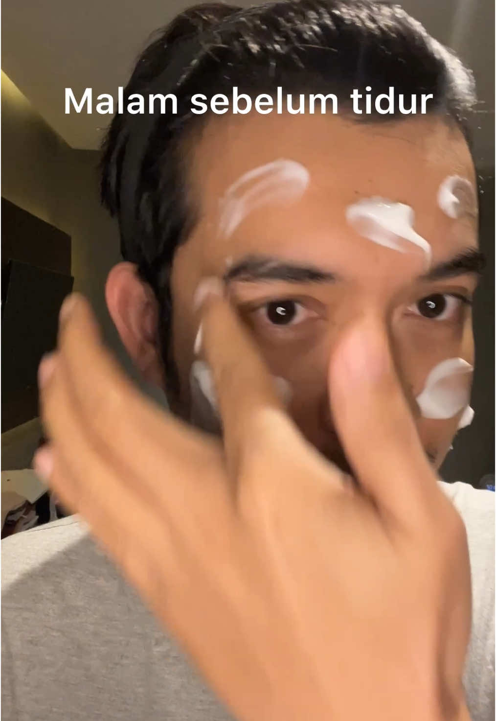 basic skincare yg wajib kamu pake. biar ga cepet tua dan seger terus hehe