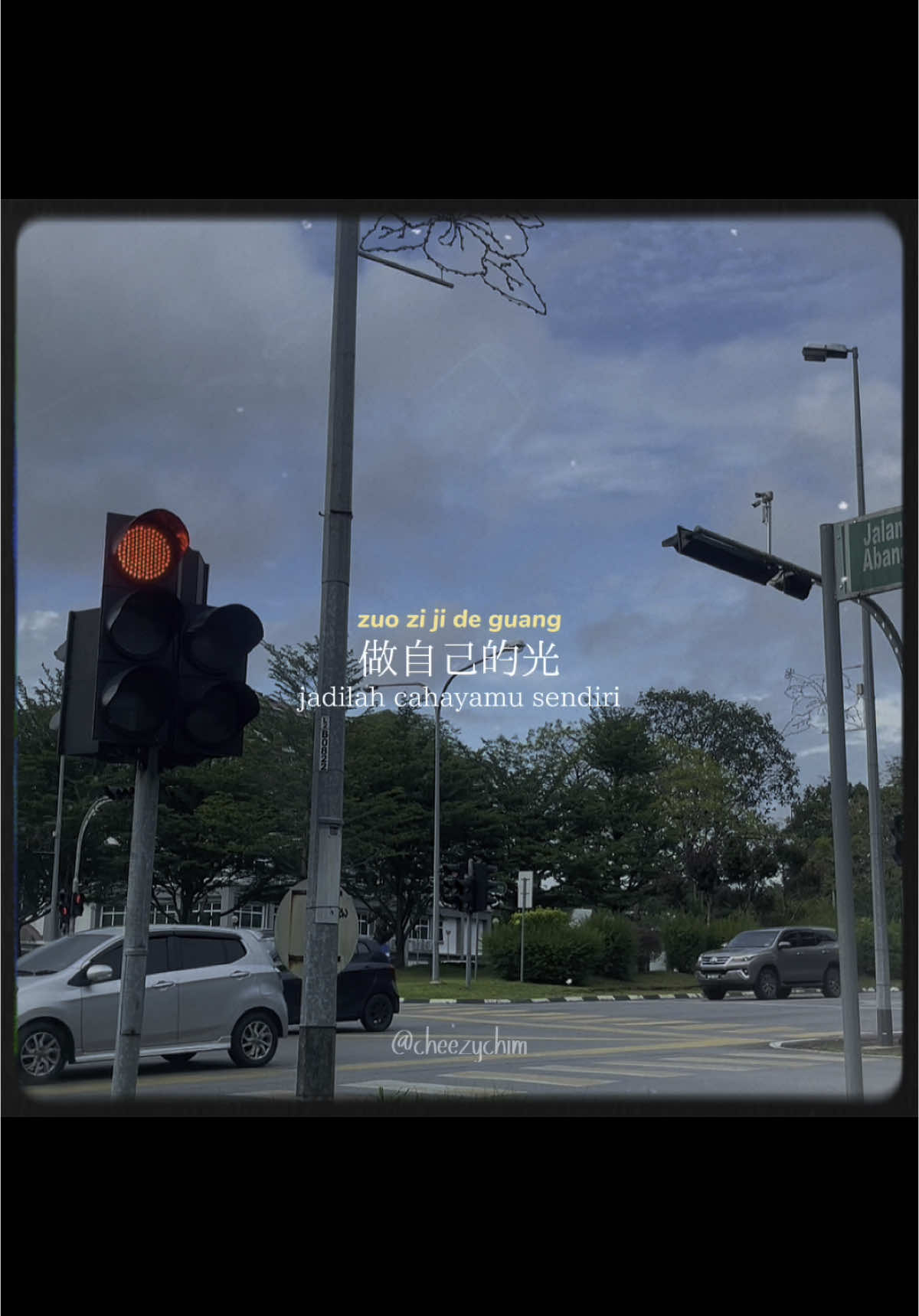This song >>> 🫠🫠🫠 #做自己的光不需要太亮 #做自己的光 #songmeaning #thissong #fypシ゚ #zuozijideguangbuxuyaotailiang 
