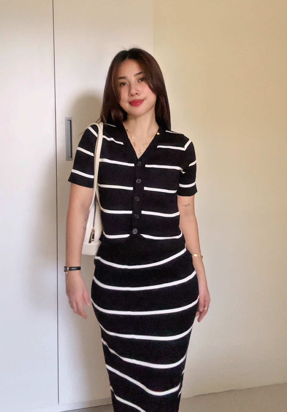 comfy knitted coords🖤freesize(small to semi large) #coords #outfitideas #TikTokFashion #comfyoutfits #fashiontiktok #coordset #ternocoordinates 