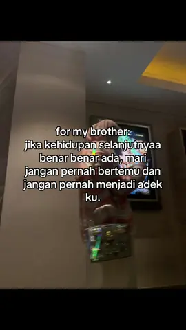 segamau itu tolong jadi orang asing yg amat asing.