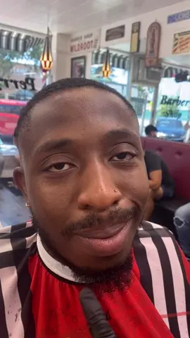 Barber Shop Prank#foryou #fyp #funnyvideos #lol 