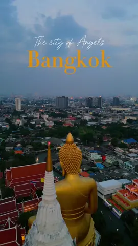 Bangkok, the City of Angels, a place that enchants in silence or in traffic, surrounded by gold, spirituality and life flowing everywhere. During Songkran, its soul shines even brighter. Happy Songkran Day, Bangkok.🌸 #Bangkok #BangkokThailand #CityOfAngels #VisitThailand #AmazingThailand #Thailand Vibes #BangkokVibes #SongkranFestival #Songkran2025 #happysongkranday 