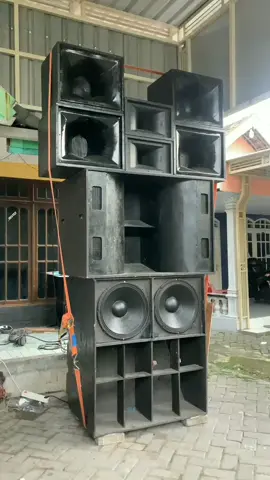 sound kamar wayae tampil #ramayana #ramayanaaudio #bolonedhehanpro #dhehanaudio #dhehanaudiosoundsystem #oragajahoragagah #ndungtuk #mahesamusic #gerrymahesa #gerry 