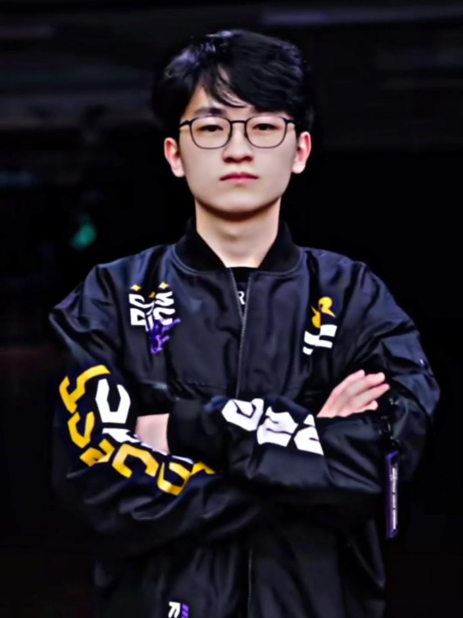 Abang Chindo Terganteng  #mpl #mplindonesia #mplids15  #rrqhoshi #rrqkingdoom #rrqsutsujin #tampan #ganteng #fyp 
