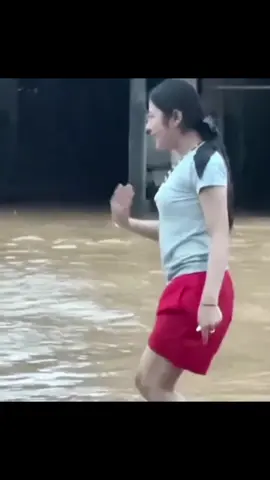 JOGETIN AJA BIAR BANJIR NYA REDA 😁😂#jogetlucu #joget #vidiolucu #lucu #lucu_ngakak #lucubanget #lucuabis #ngakak #ngakakkocak #ngakakparah #ngakakabis #fyp #viral #funy 