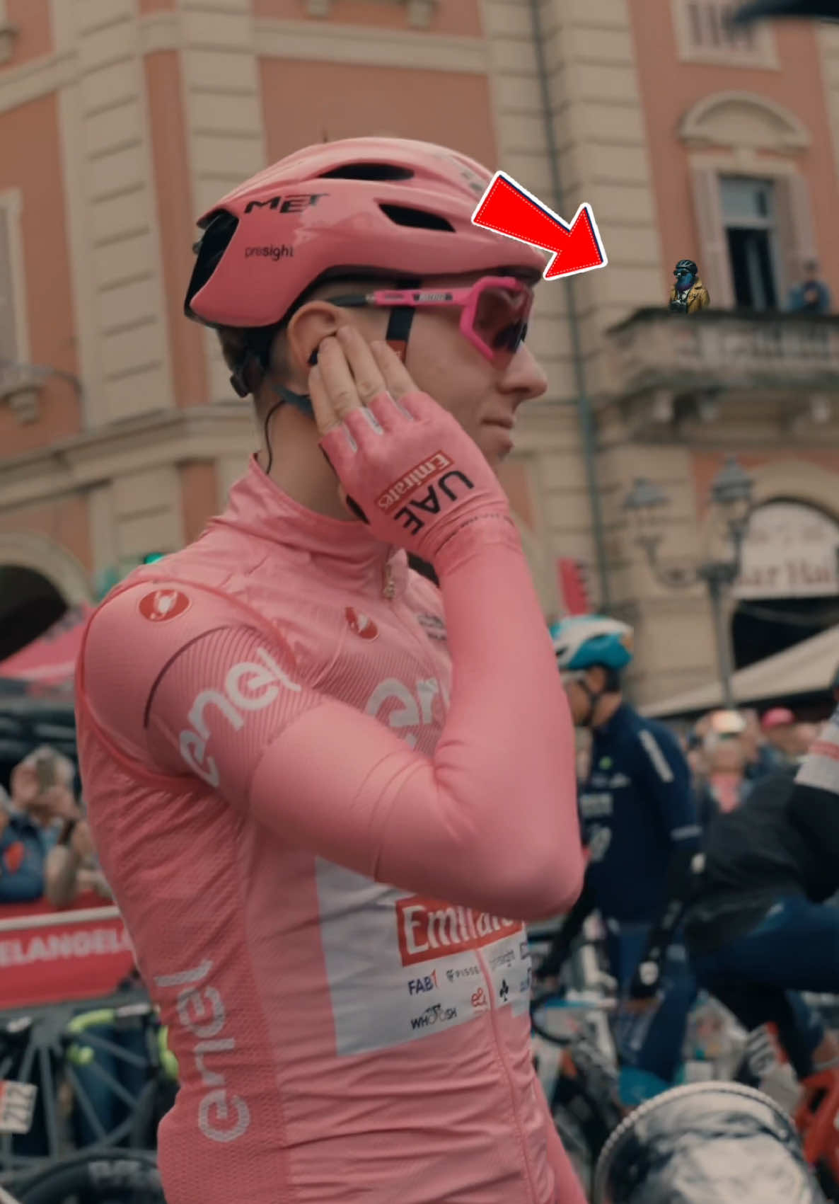 Spijuniro Golubiro👀🐦 #giroditalia #dankmeme #sportstiktok #pogacar #tadejpocagar