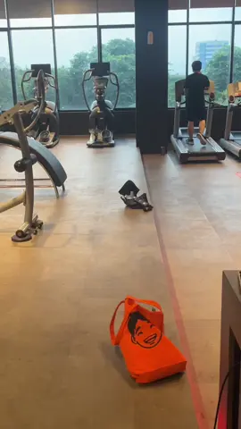 Magnetic gym bag for your gym essential #magneticbag #magneticbagcompany #magneticgymbag #gymbag #tasolahraga 