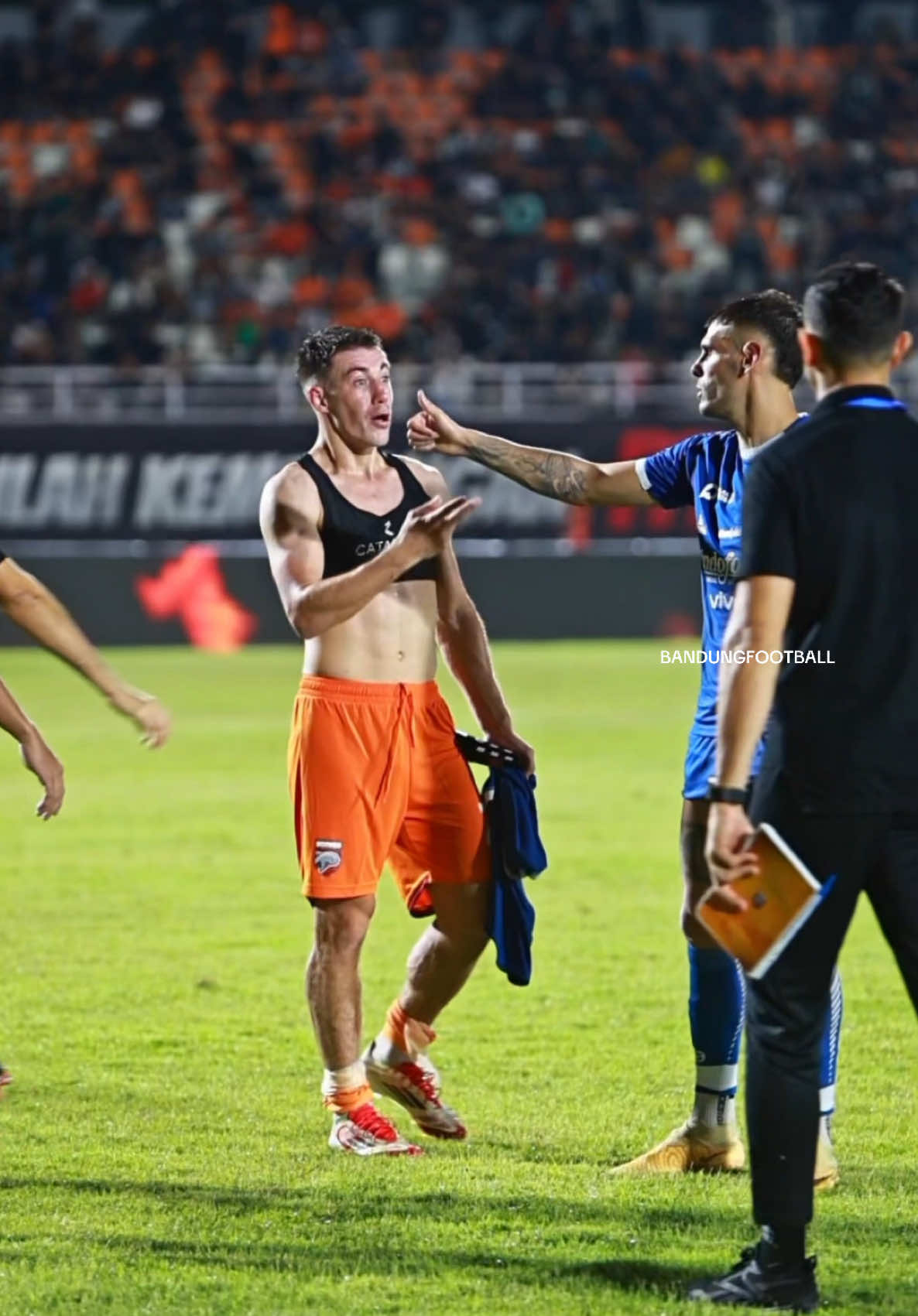 Tyronne 🆚 Peralta 🤯🫨