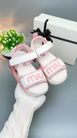 Sandal Cho Bé Dép Quai Hậu #achakids #sandalchobe 