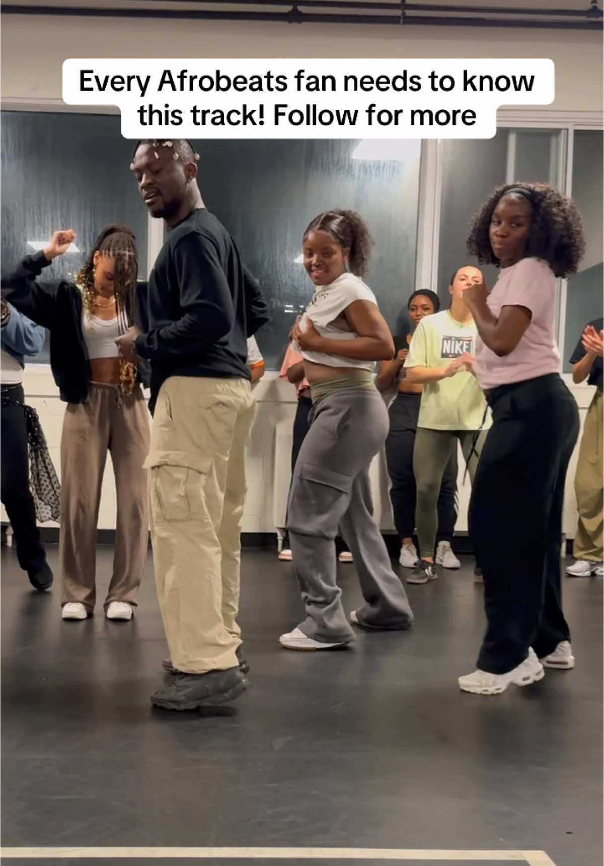 My European Tour ⬇️ Rotterdam 🇳🇱 – May 25 Amsterdam 🇳🇱 – May 25 Bruxelles 🇧🇪 – May 26 Madrid 🇪🇸 – May 28 Barcelona🇪🇸 – May 30 Paris 🇫🇷 – June 2 Bordeaux 🇫🇷 – June 7 Toulouse 🇫🇷 – June 7 Montpellier 🇫🇷 – June 8 Marseille 🇫🇷 – June 8 Grenoble 🇫🇷 – June 9 Lyon 🇫🇷 – June 10 Strasbourg 🇫🇷 – June 13 Tickets 🎟️ afrovybzcanada.com/workshop . #AfroVybzCanada #LoicReyel #afrodance #Afrobeats #DanceEnergy #petitgenie #Toulouse #Paris #France #Tayc #Afro #dance