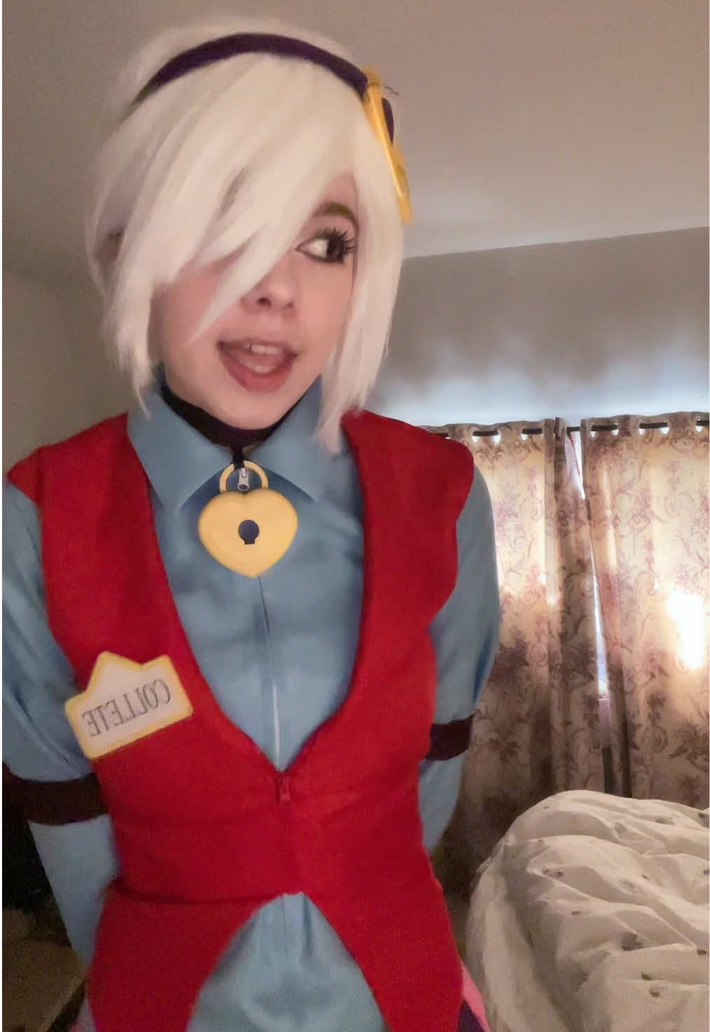Ignore the lag my phone was overheating  #colette #colettebs #colettebrawlstars #brawlstarscosplay #bscosplay #brawlstars #foryou #zenni #zennilis #cosplay#colettecosplay #fyp 