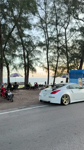 ยามเย็นที่หาดแสงจันทร์ 🌊⛰️🚗 #OriginalStyle #familyme #fairlady #fairlady #Silvia #nissa #nissan350z #s15silvia 