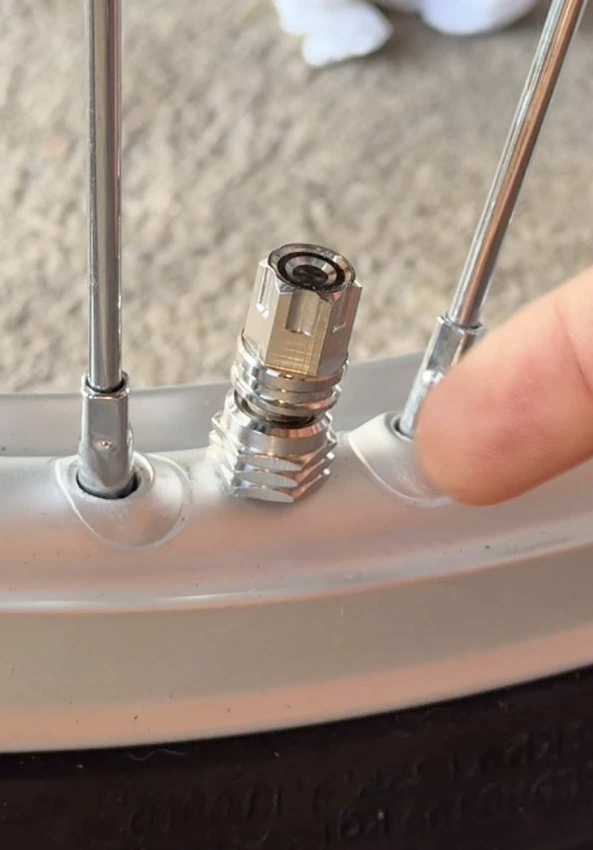 น็อตรองจุกลม+จุกลมเฟืองสแตนเลส #จุกลมเลส #จุกลมยาง #จุกลมแต่ง #จุกลมสแตนเลส #จุ๊บลม #ใช้ดีบอกต่อ 