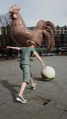 kick to Ball wait for the surprise #fyp #foryoupage❤️❤️ #viralvideos #blast 